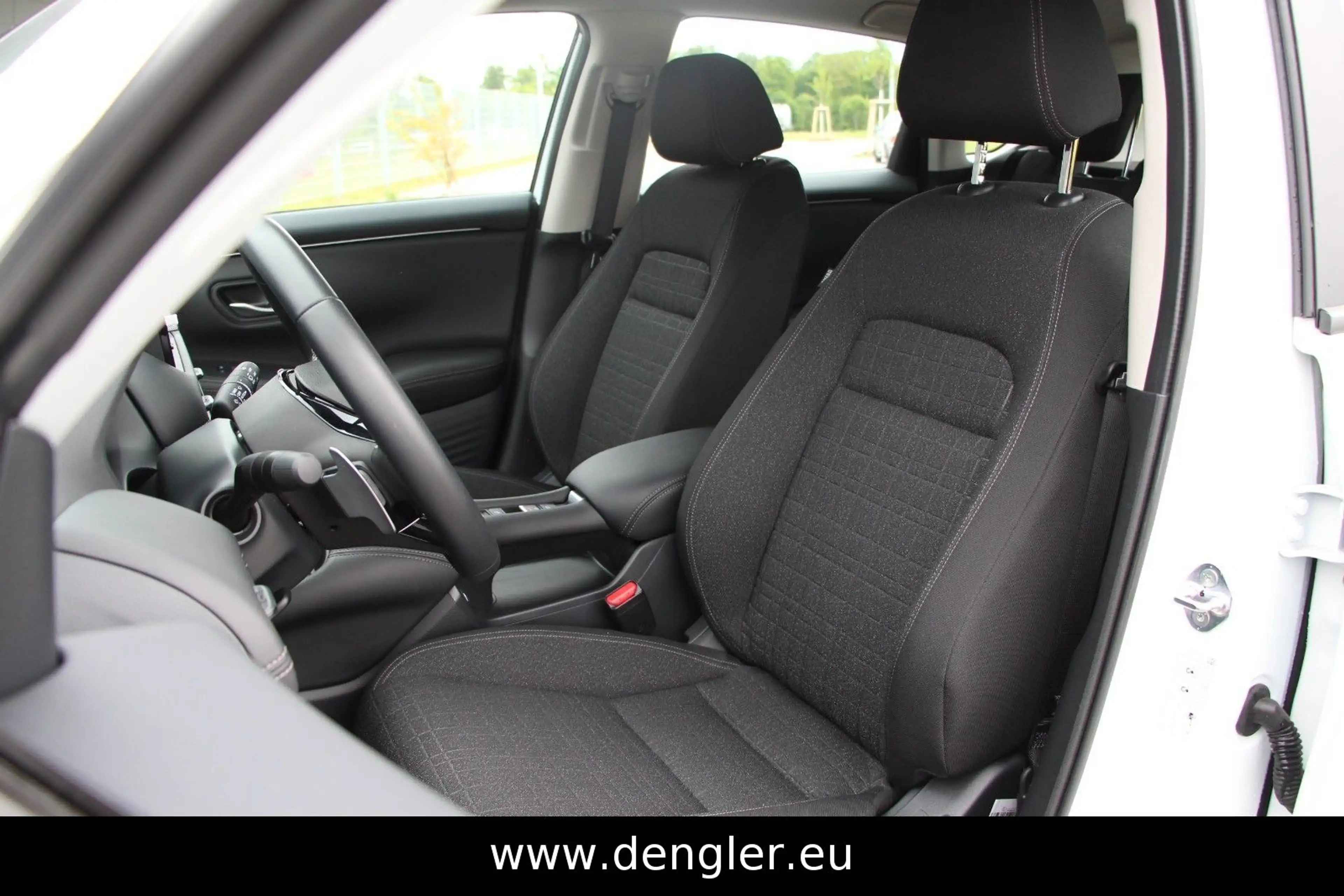 Honda ZR-V e:HEV Elegance — photo 4