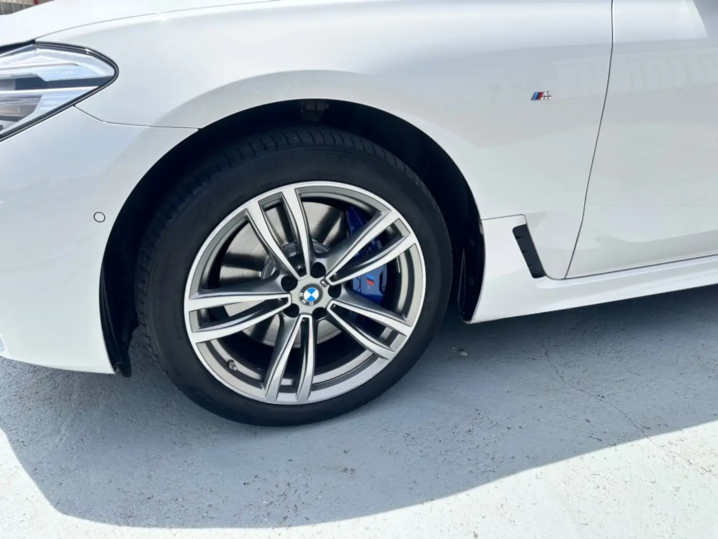 BMW 630 630dA Gran Turismo xDrive Bílá - 2