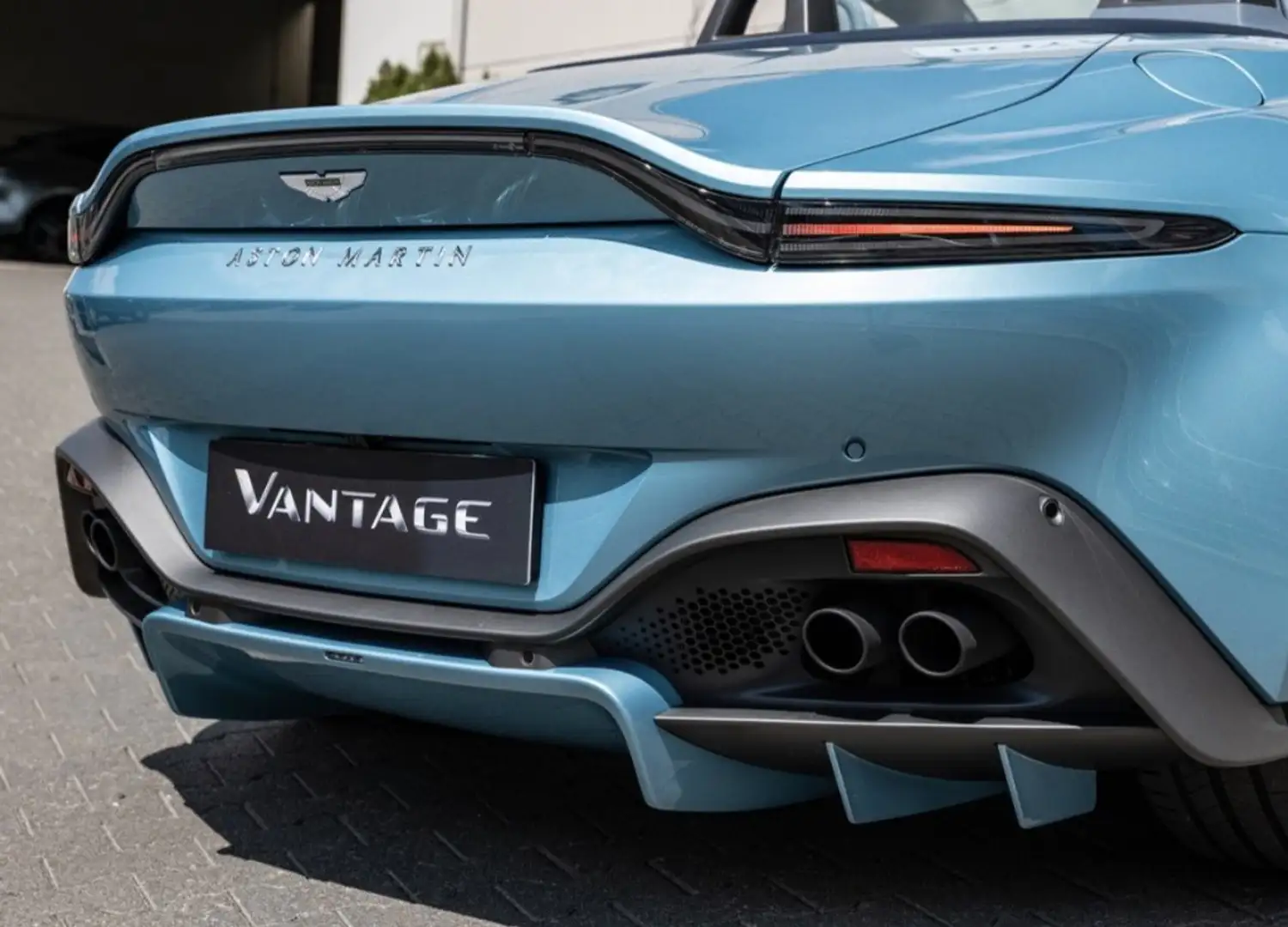 Aston Martin Vantage Roadster plava - 1