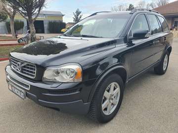 D5 Momentum 7pl. AWD Aut. 200