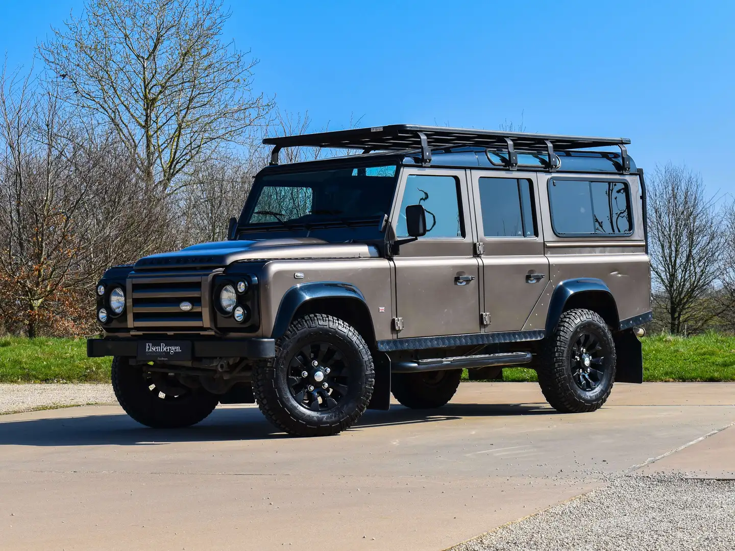 Land Rover Defender 110 2.2TD4 \ROUGH / EXCLUSIVE EDITION\ Brun - 2