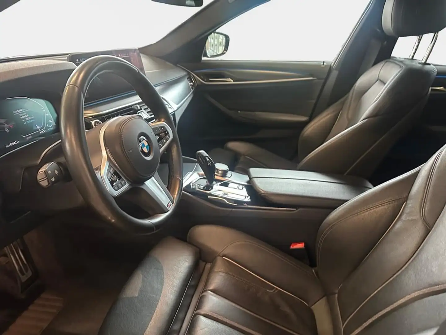 BMW 545 M Sport Grau - 2