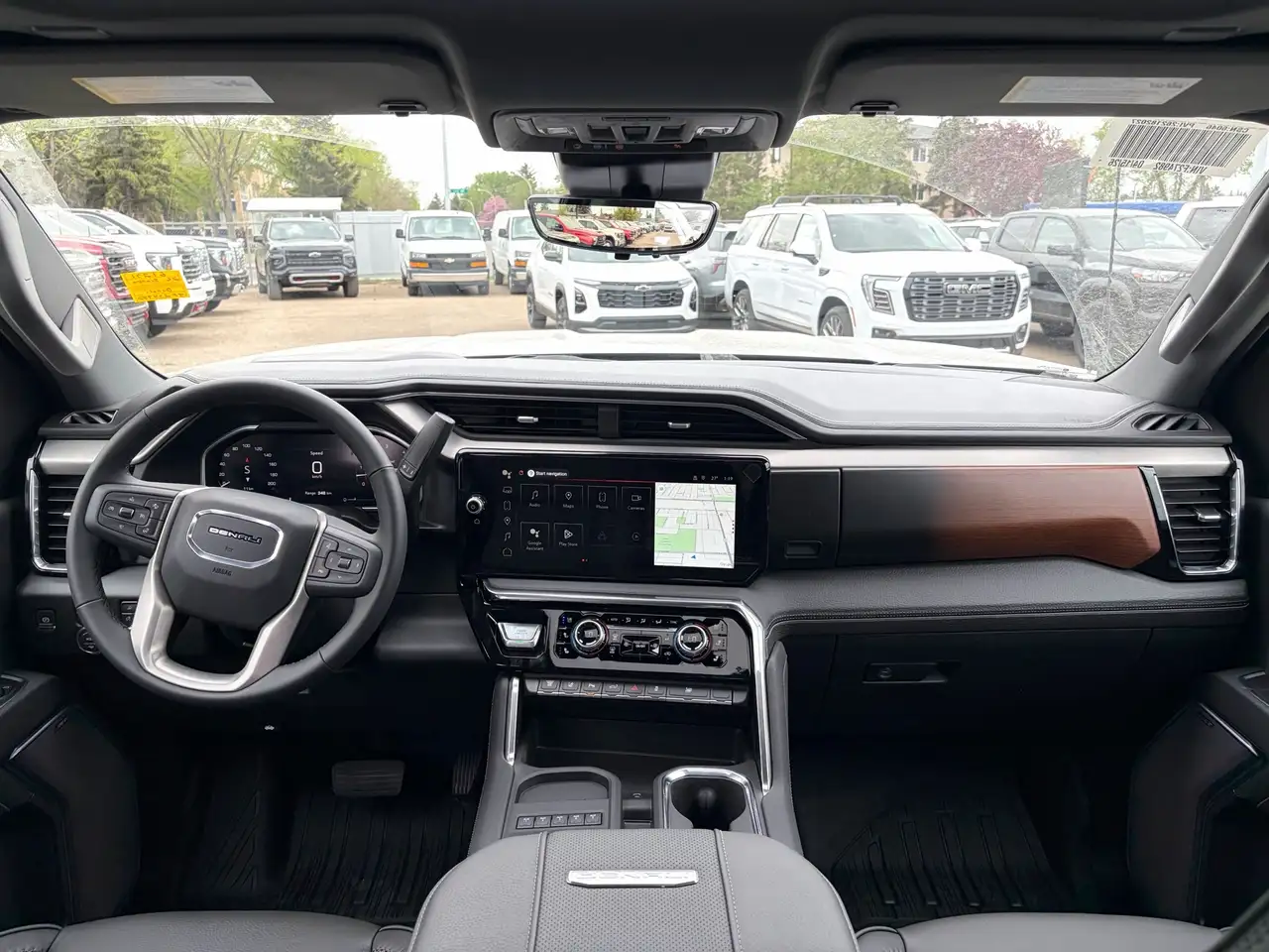 GMC Sierra 3500HD снимка GMC Sierra 3500HD