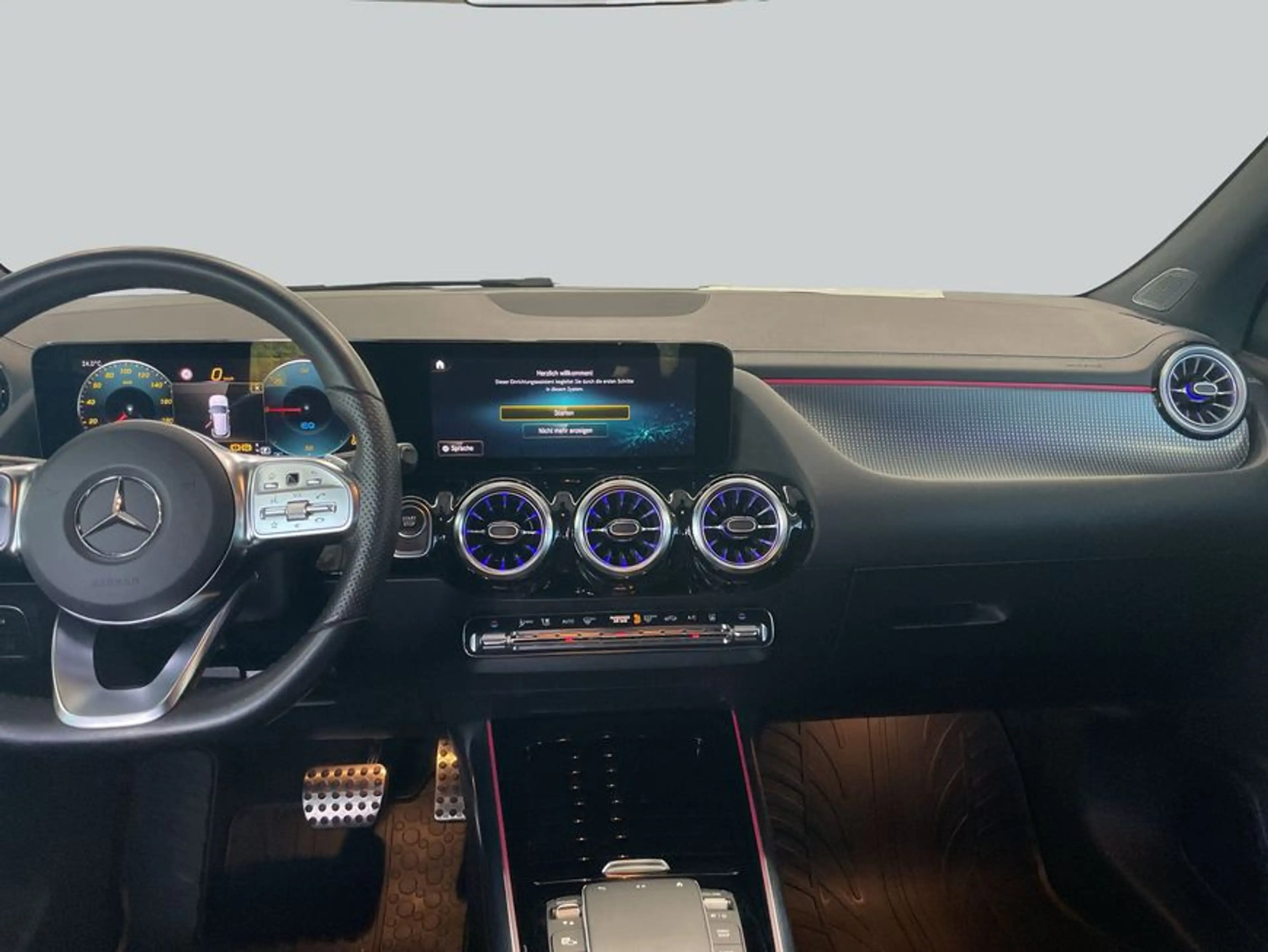 Mercedes-Benz EQA 300 EQA — photo 14