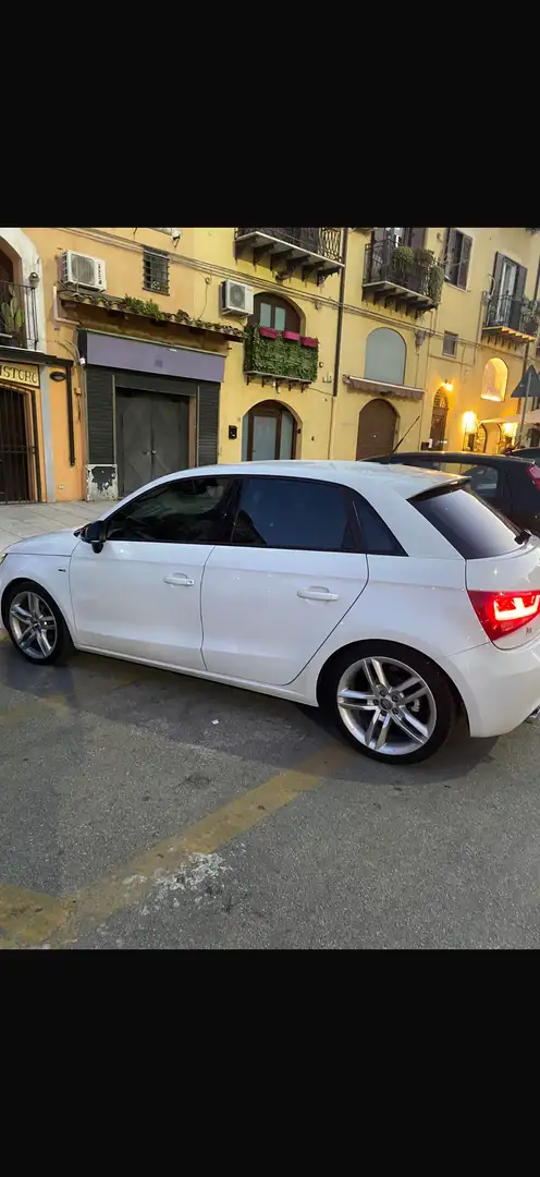 Audi A1 Sportback 1.6 tdi S Line Edition 90cv s-tronic - 2