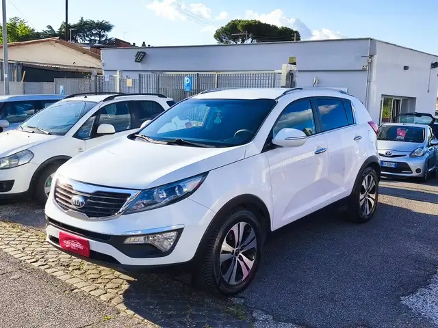 2013 Kia Sportage in White for sale