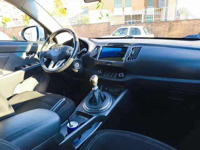 Kia Sportage view 8