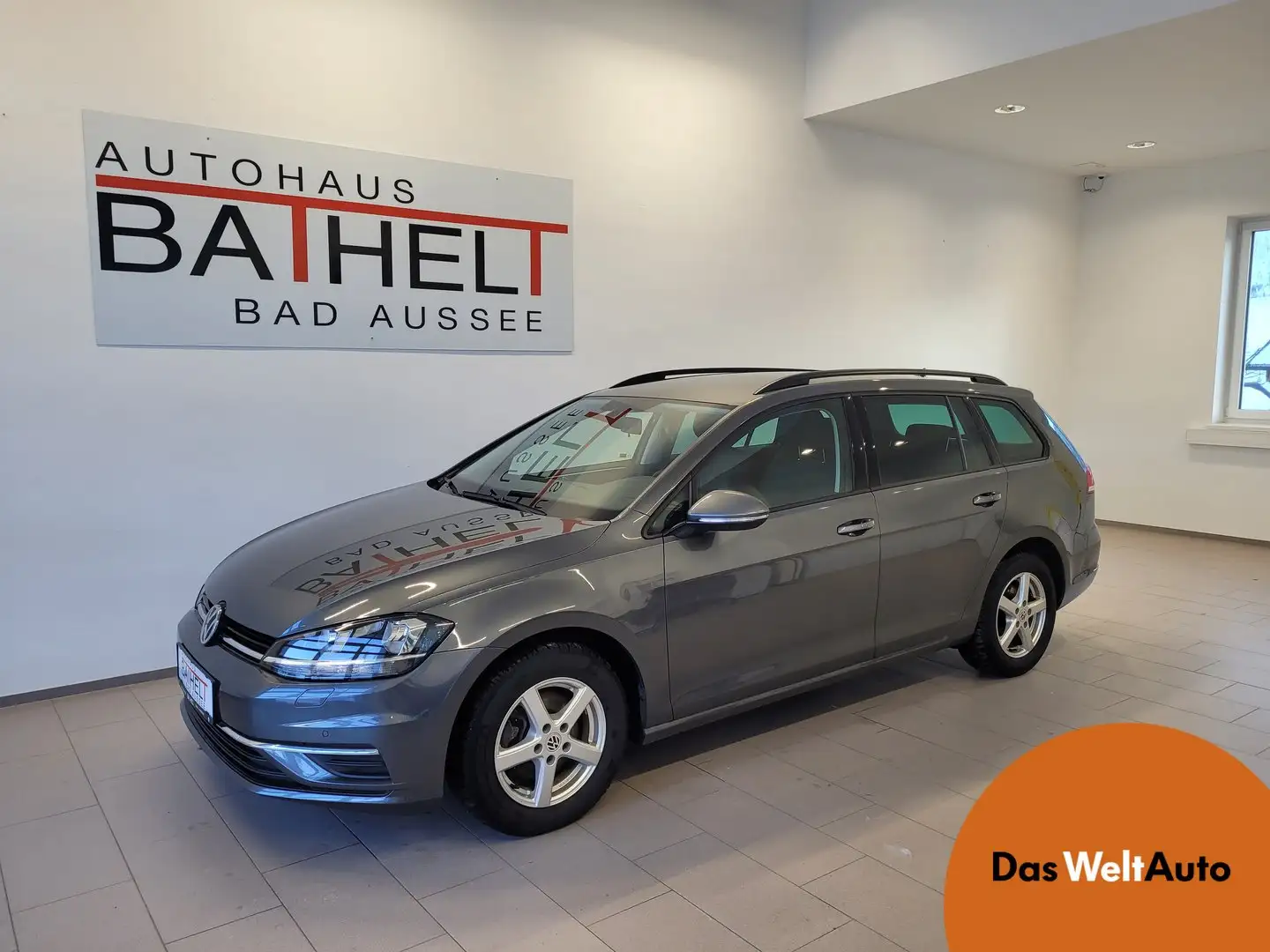 Volkswagen Golf Variant Comfortline TDI SCR Grijs - 1
