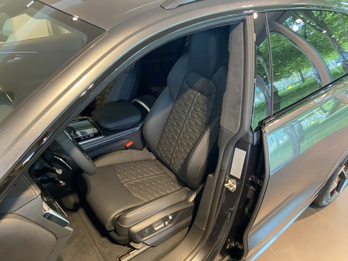 Audi RS Q8 Performance 4.0 TFSI quattro 640 CV Tiptronic Gris - 2