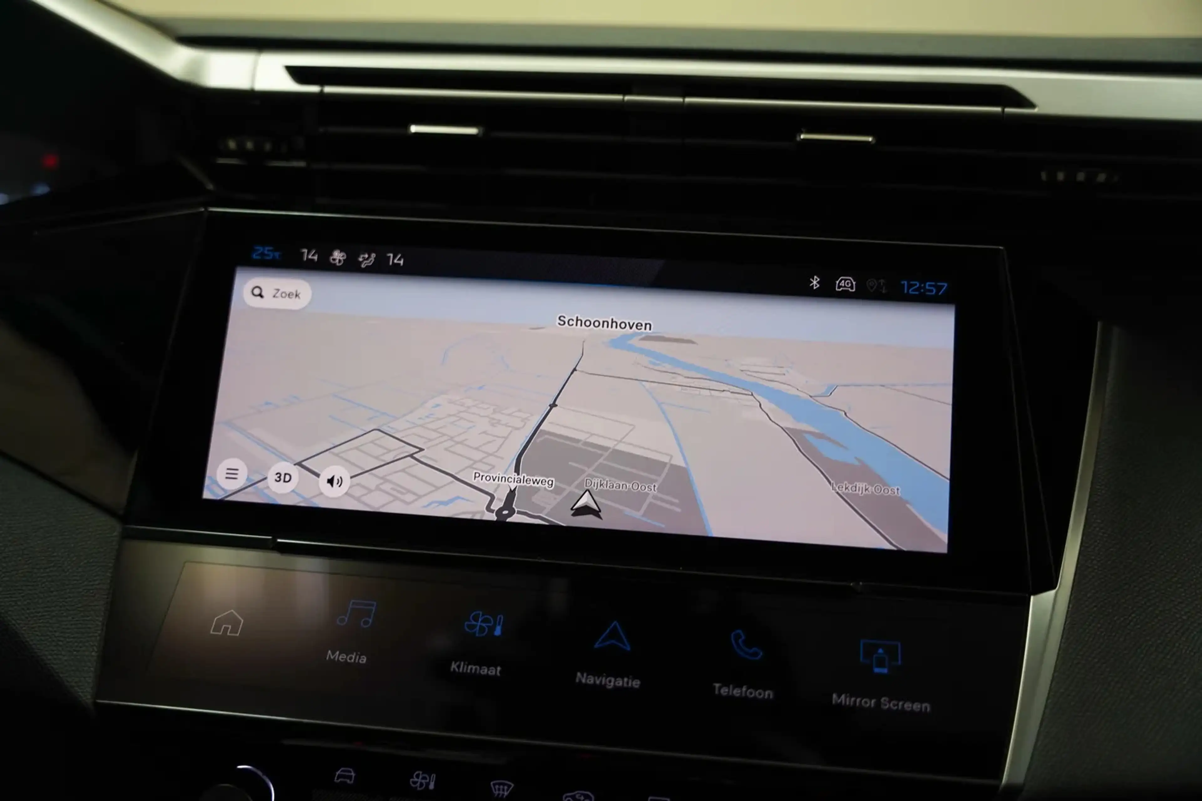 Peugeot 308 B 1.6 HYBRID 180 E AUTO 8 ALLURE berline h — photo 7