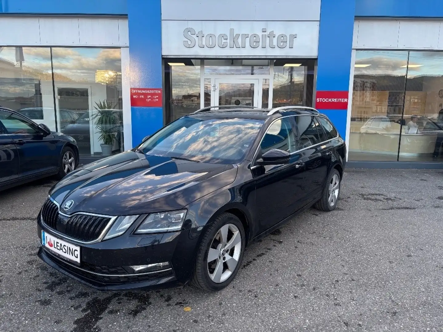Skoda Octavia Combi 2,0 Style TDI 4x4*LED*KAMERA*NAVI*TEMPOACC* Schwarz - 1