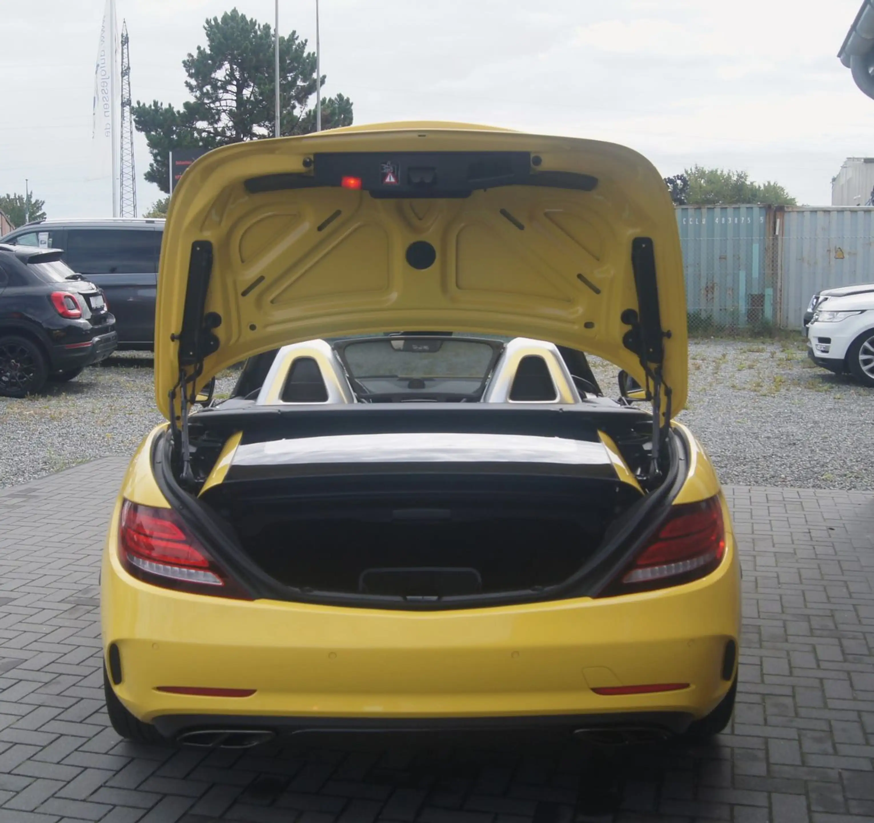 Mercedes-Benz SLC 43 AMG Roadster FINAL EDITION — photo 15