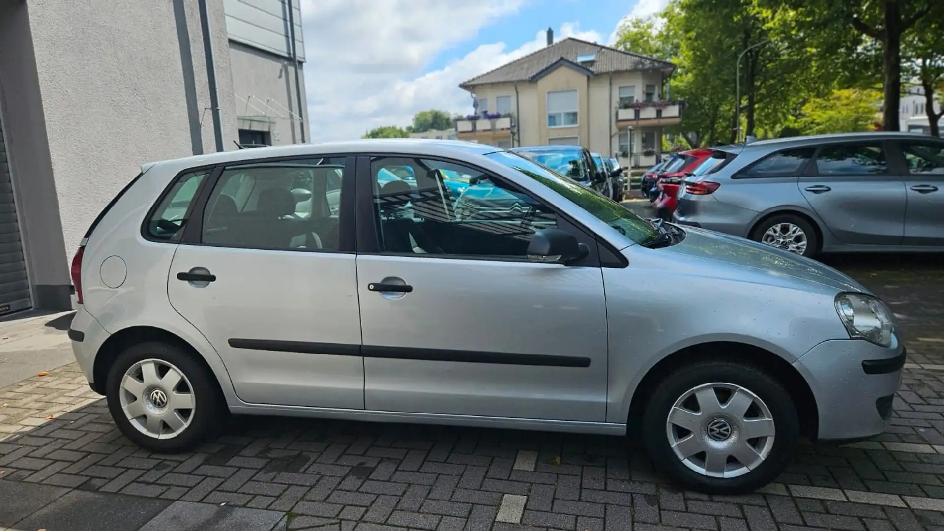 Volkswagen Polo IV 1.2 Trendline 4xeFh Klimaanlage Alufelge Argent - 2