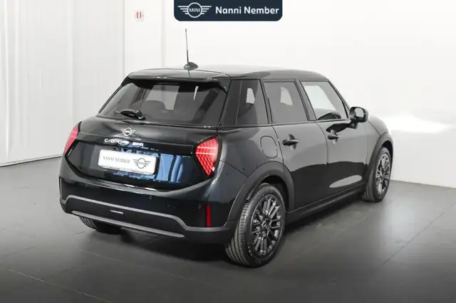 Mini Cooper Cooper view 3