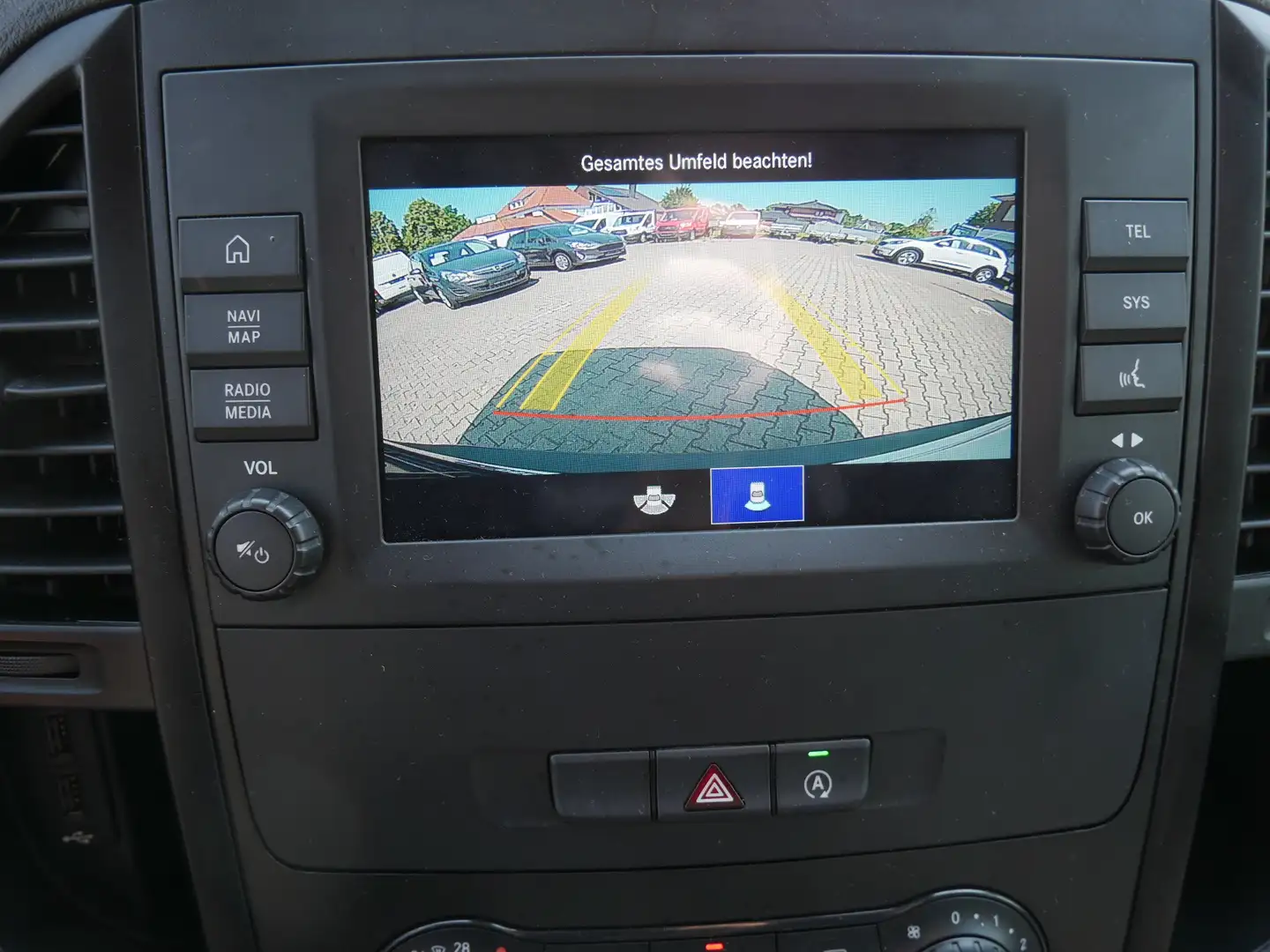 Mercedes-Benz Vito 114 CDI FWD extralang Klima Navi Kamera Shz GRA Weiß - 2