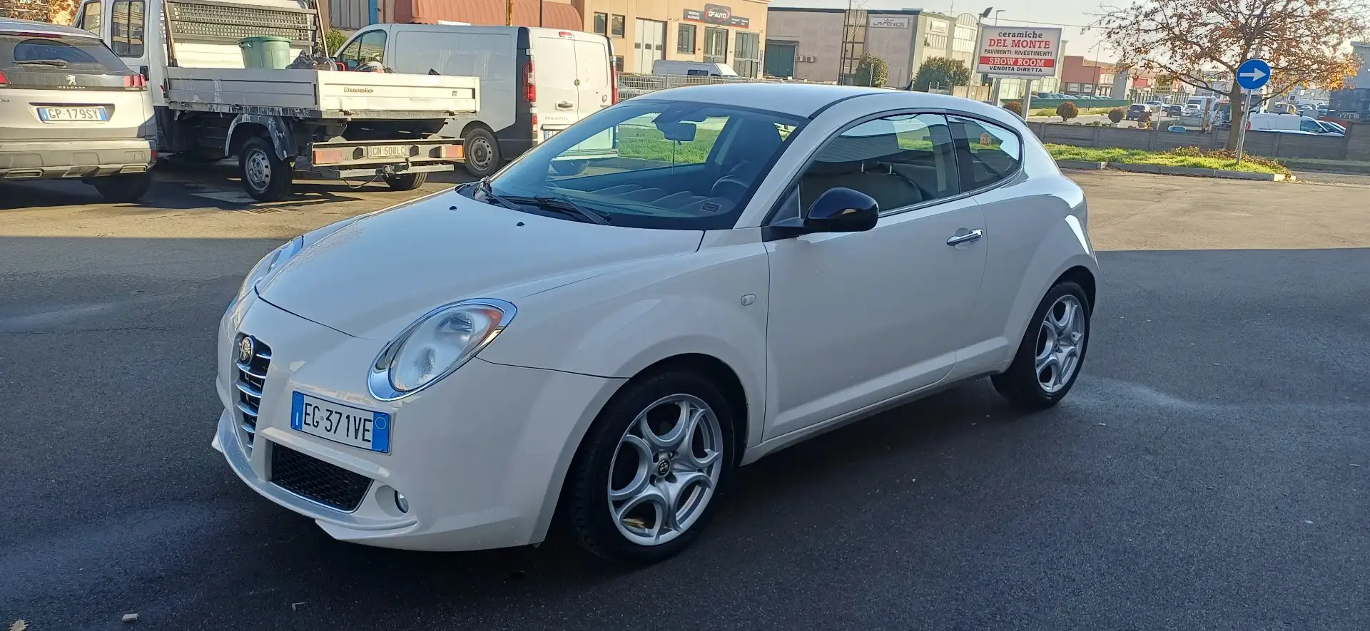 Alfa Romeo MiTo 1.6 jtdm-2 Distinctive s&s 120cv - 1