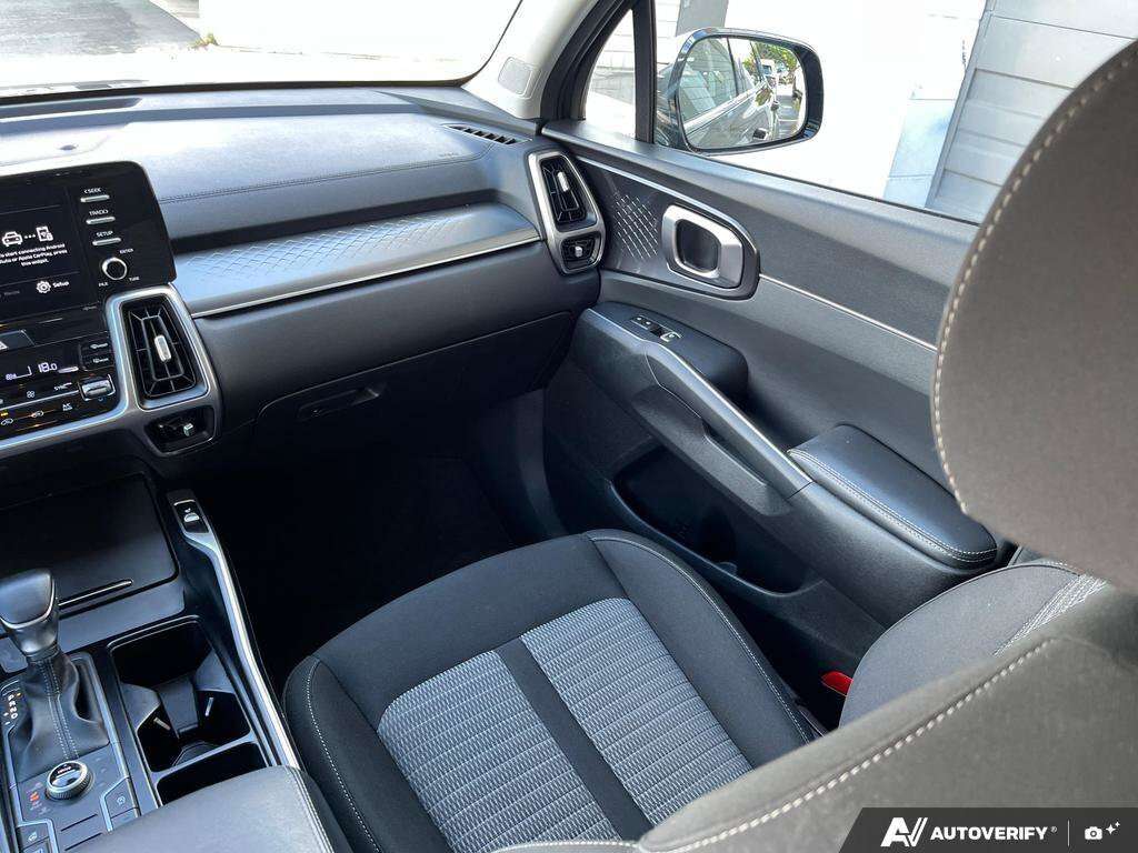 used 2021 Kia Sorento car, priced at $24,555