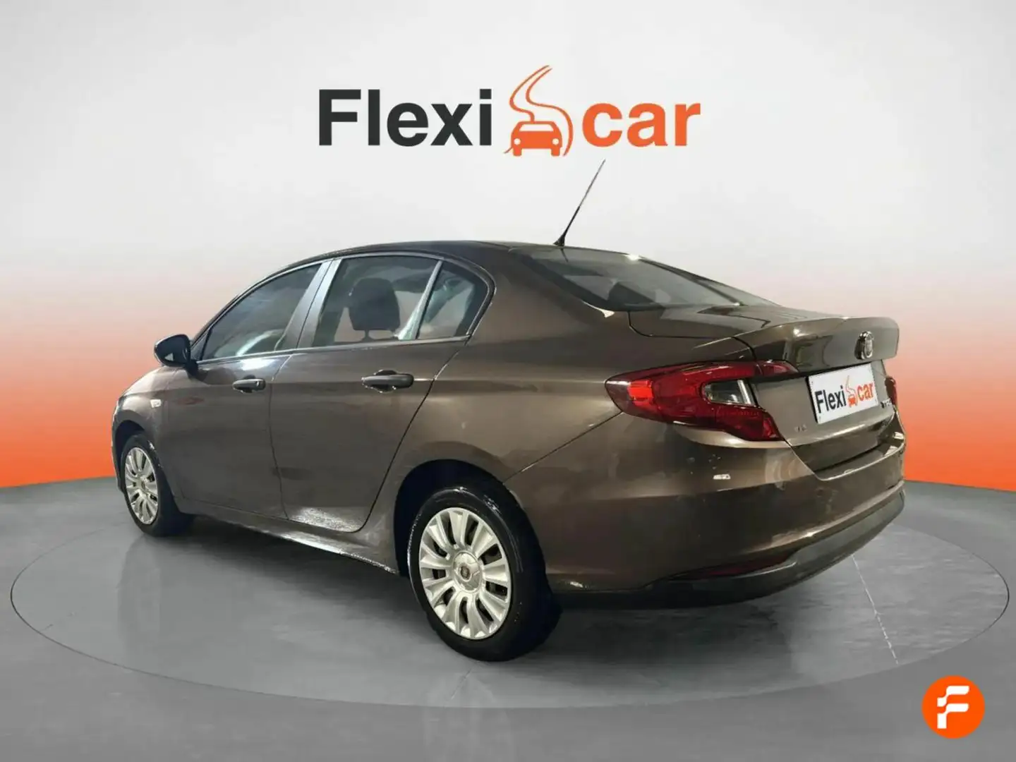 Fiat Tipo Sedán 1.3 Multijet II Street Marrón - 2