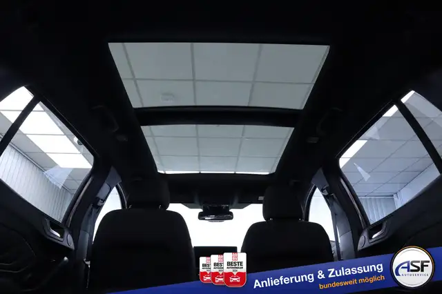 Ford Focus view 15