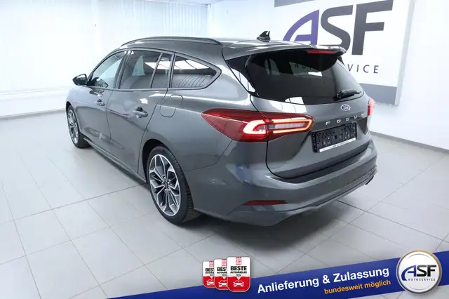 Ford Focus view 9