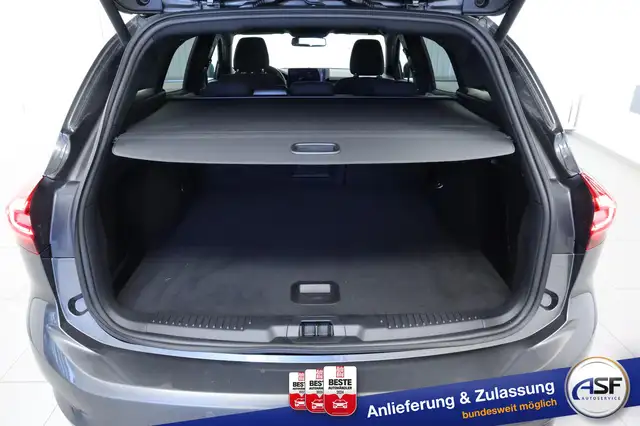 Ford Focus view 10