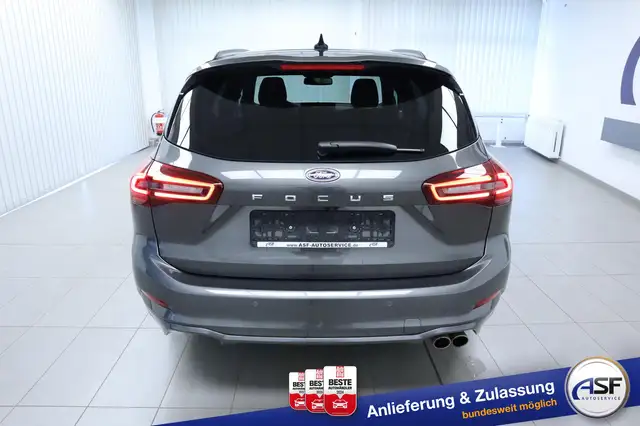 Ford Focus view 8