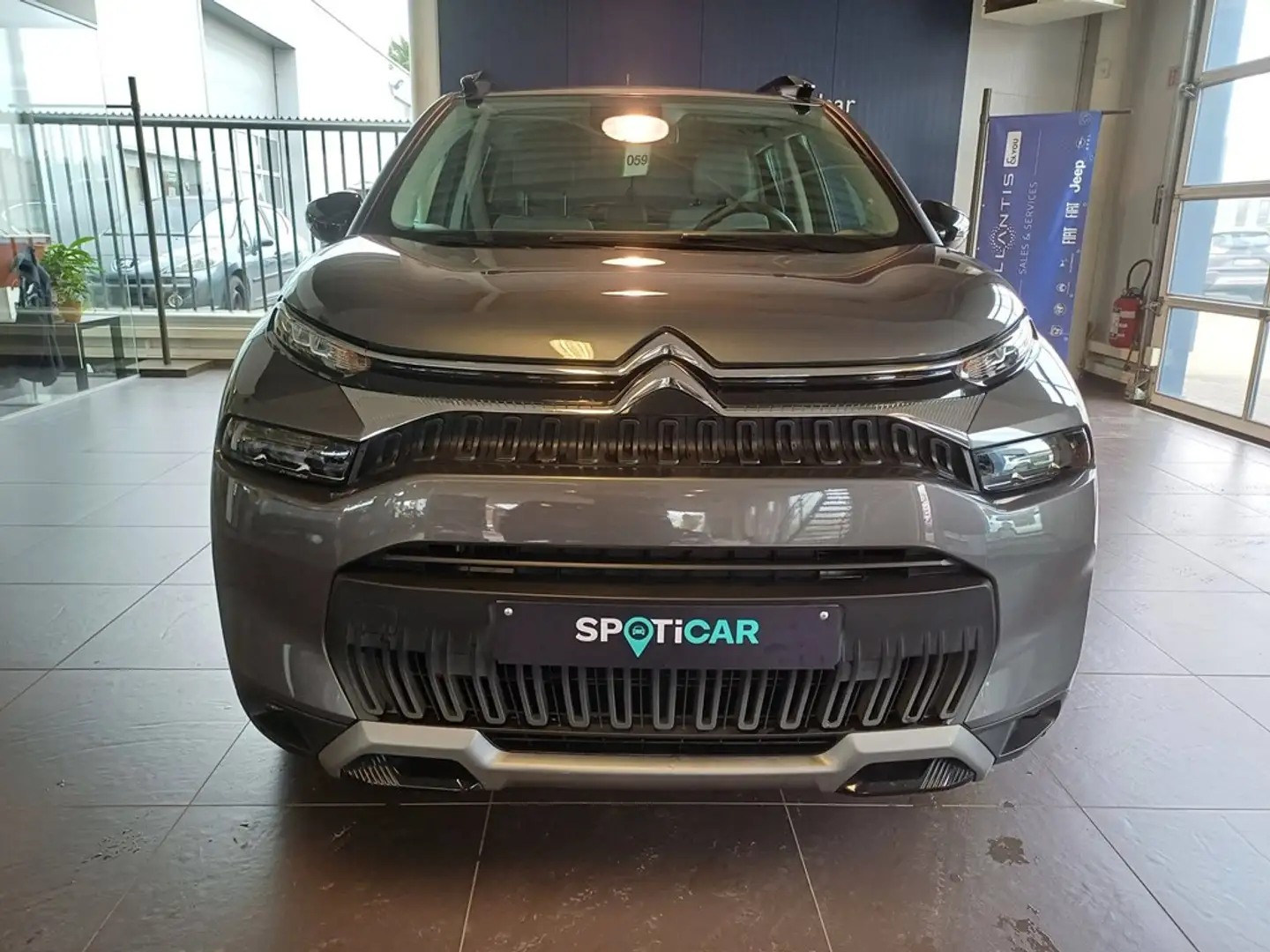 Citroen C3 Aircross 1.2 PureTech 130 S&S EAT6 Shine Grau - 2
