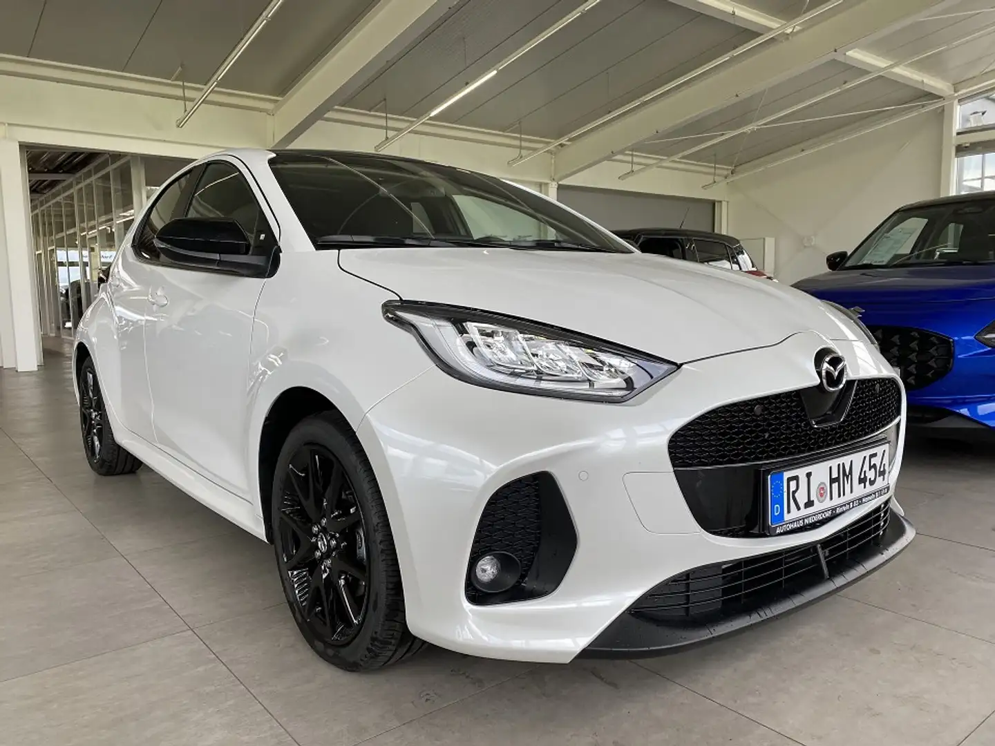 Mazda 2 Hybrid 1.5 Homura Plus AUTOMATIK Panorama, Head-up Weiß - 1