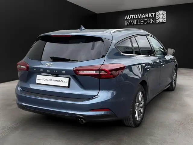 Ford Focus view 7