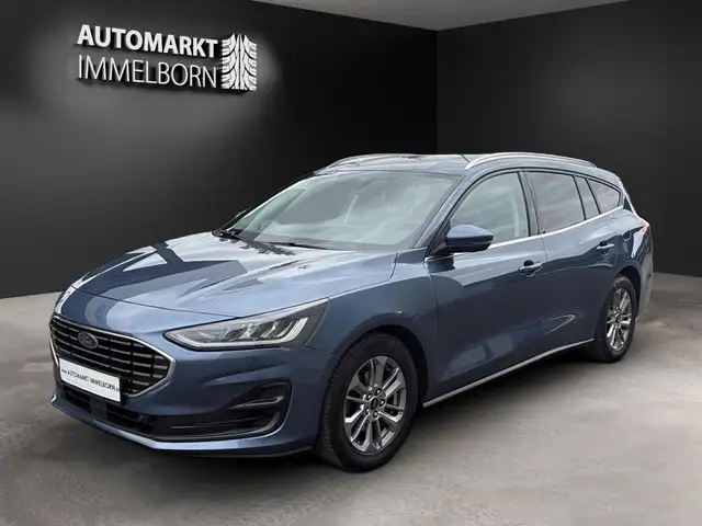Ford Focus view 4