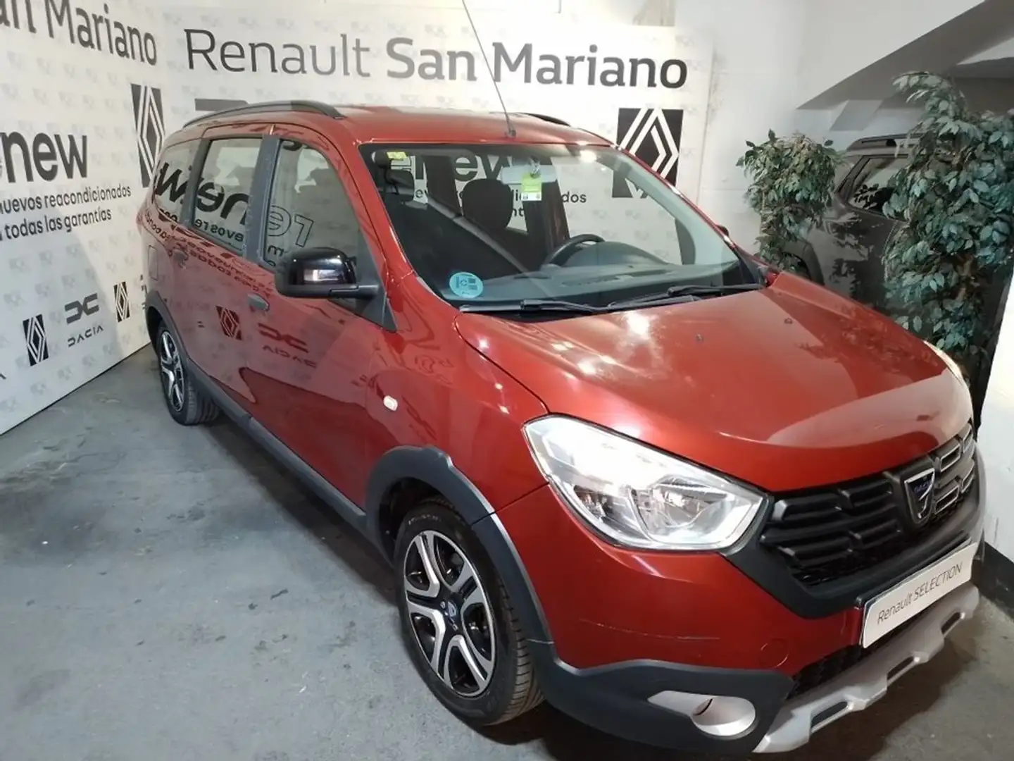 Dacia Lodgy SL Xplore Rood - 2