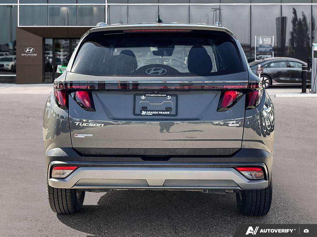 2025 Hyundai Tucson Preferred | AWD | Heated Steering Wheel — снимка 1