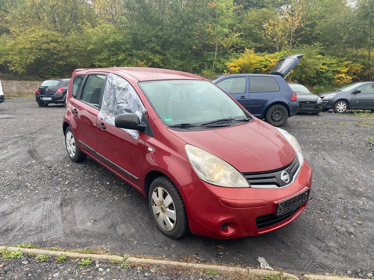 Nissan Note Note 1.4 l 88 ch Euro V Visia Rosso - 1