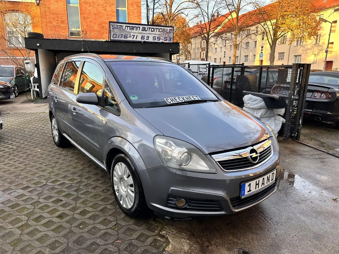 Opel Zafira B CATCH ME*2.HD*S.heft*Tüv Neu* Grau - 1