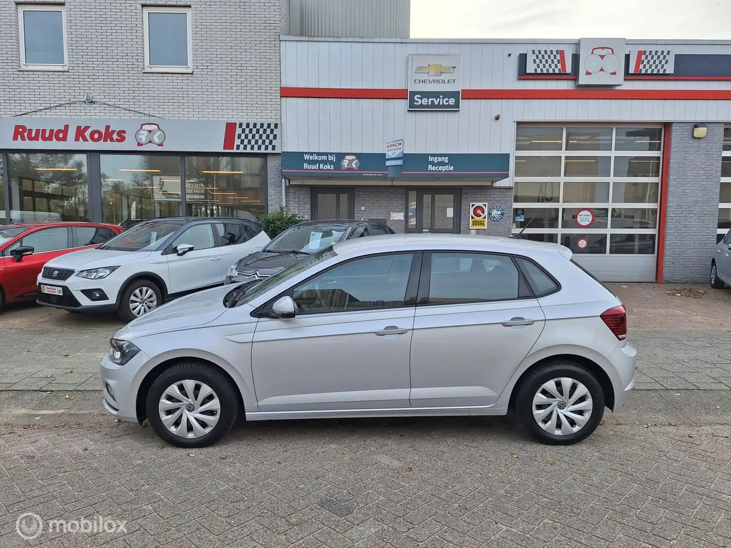 Volkswagen Polo 1.0 TGI COMFORTLINE / 1e Eigenaar / Carplay / Grijs - 2