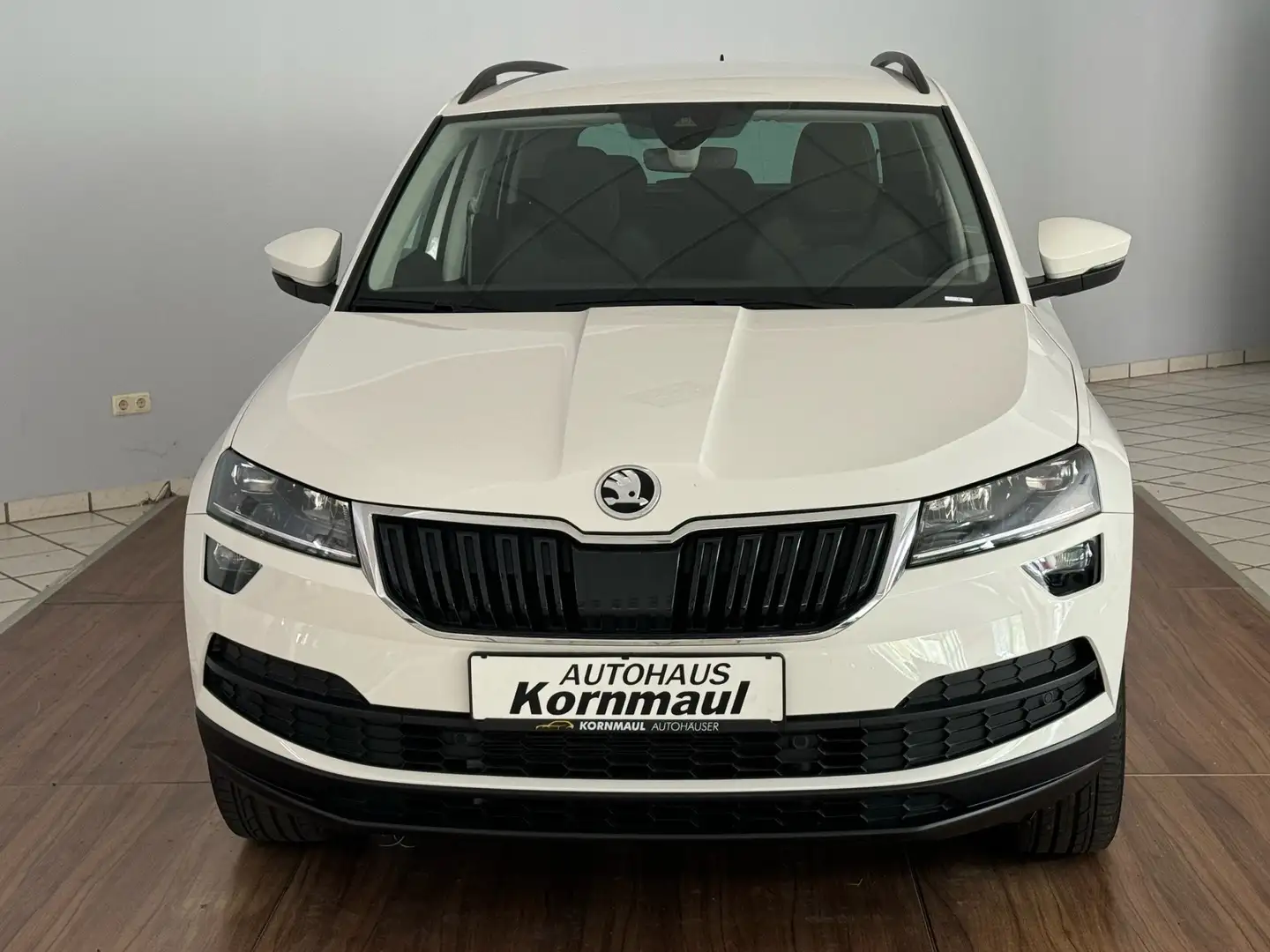 Skoda Karoq Style 1.5 TSI 150 PS Navi/SHZ/Einparkhilfe Weiß - 2
