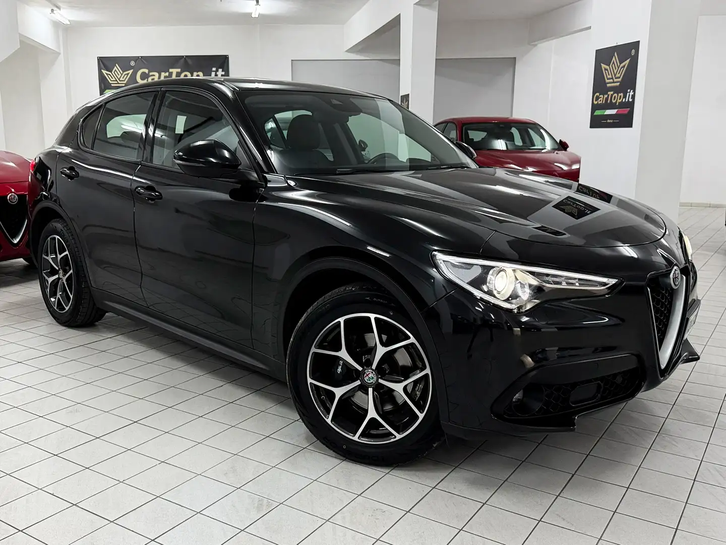 Alfa Romeo Stelvio 2.2 TD 190 CV EXECUTIVE 19" IMM. 30 DICEMBRE 2020 Nero - 2
