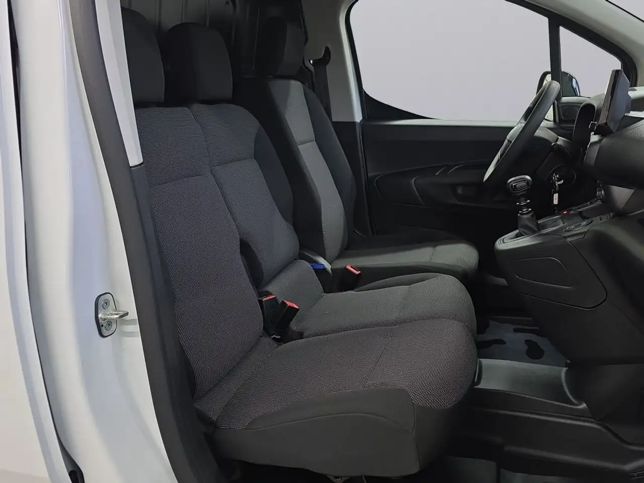 Toyota Proace 2026 — фото 10