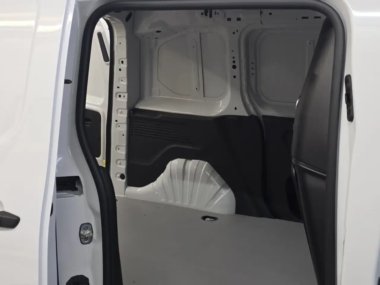 Toyota Proace 2026 — фото 19