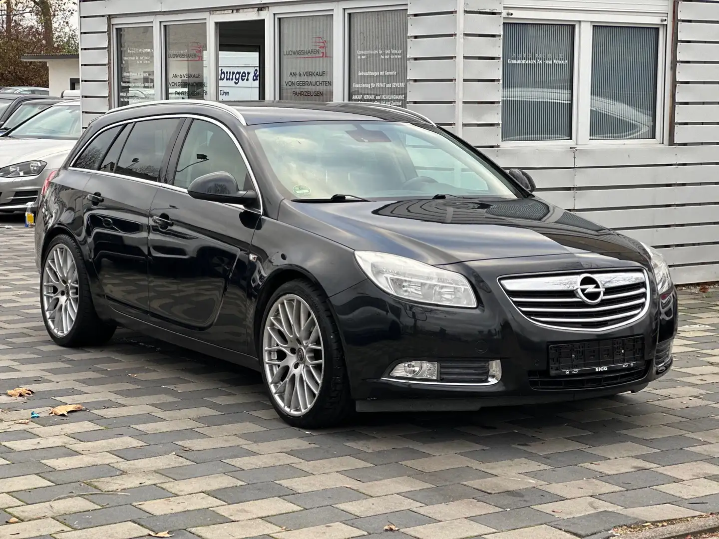 Opel Insignia 2.0 Turbo Motorschaden Sport 4x4 Automatik/Navi Nero - 1