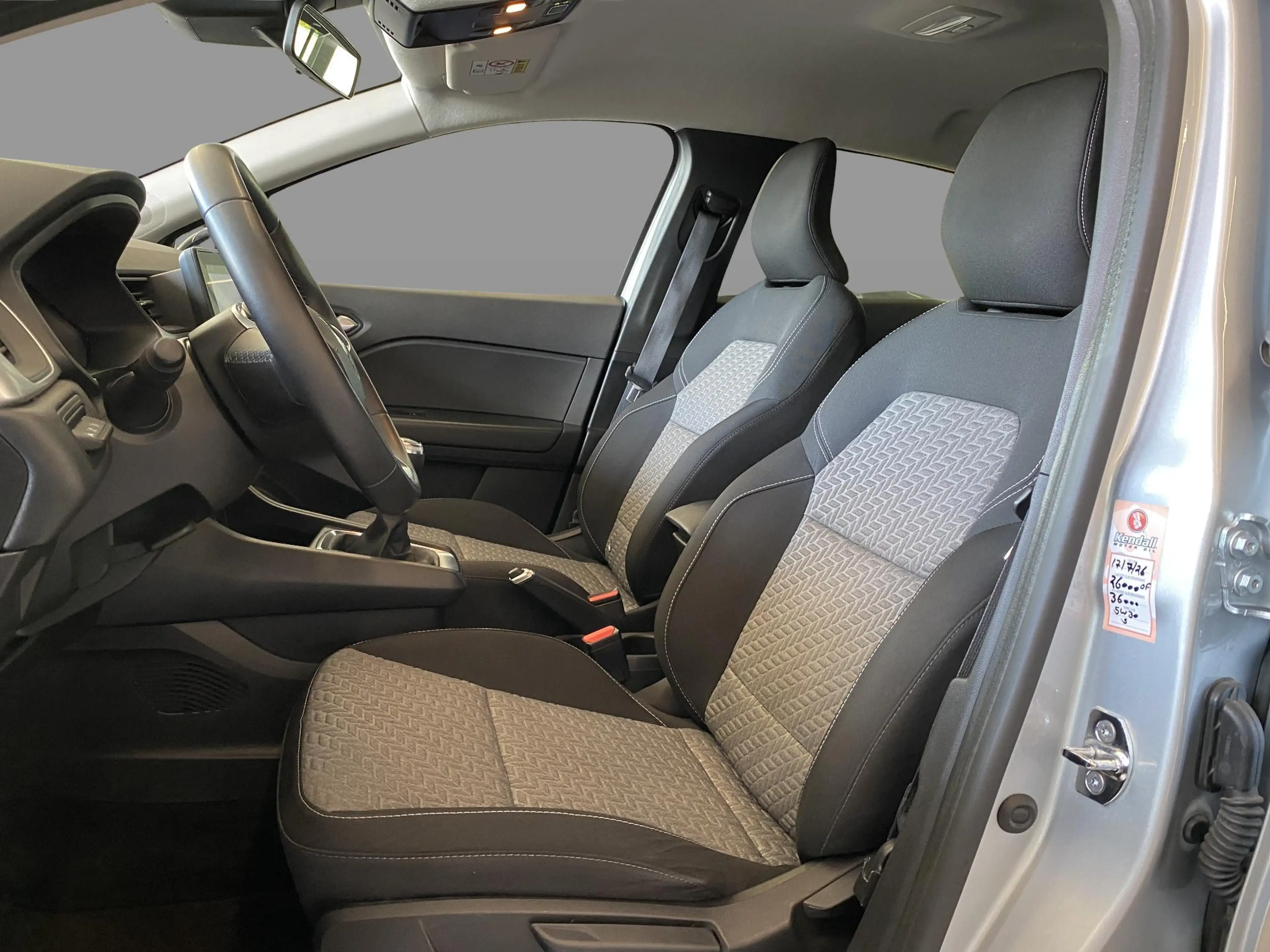 Renault Captur Limited#3 TCe 90 — photo 13