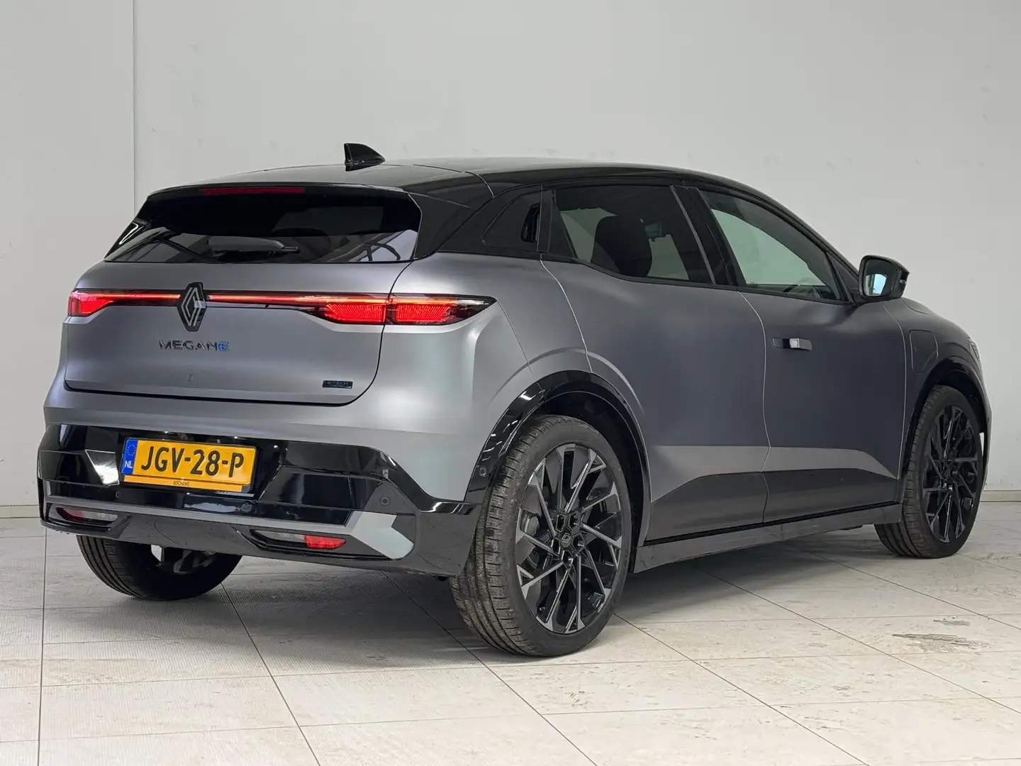 Renault Megane E-Tech comfort range esprit alpine 60 kWh | Demo | Warmte Gris - 2