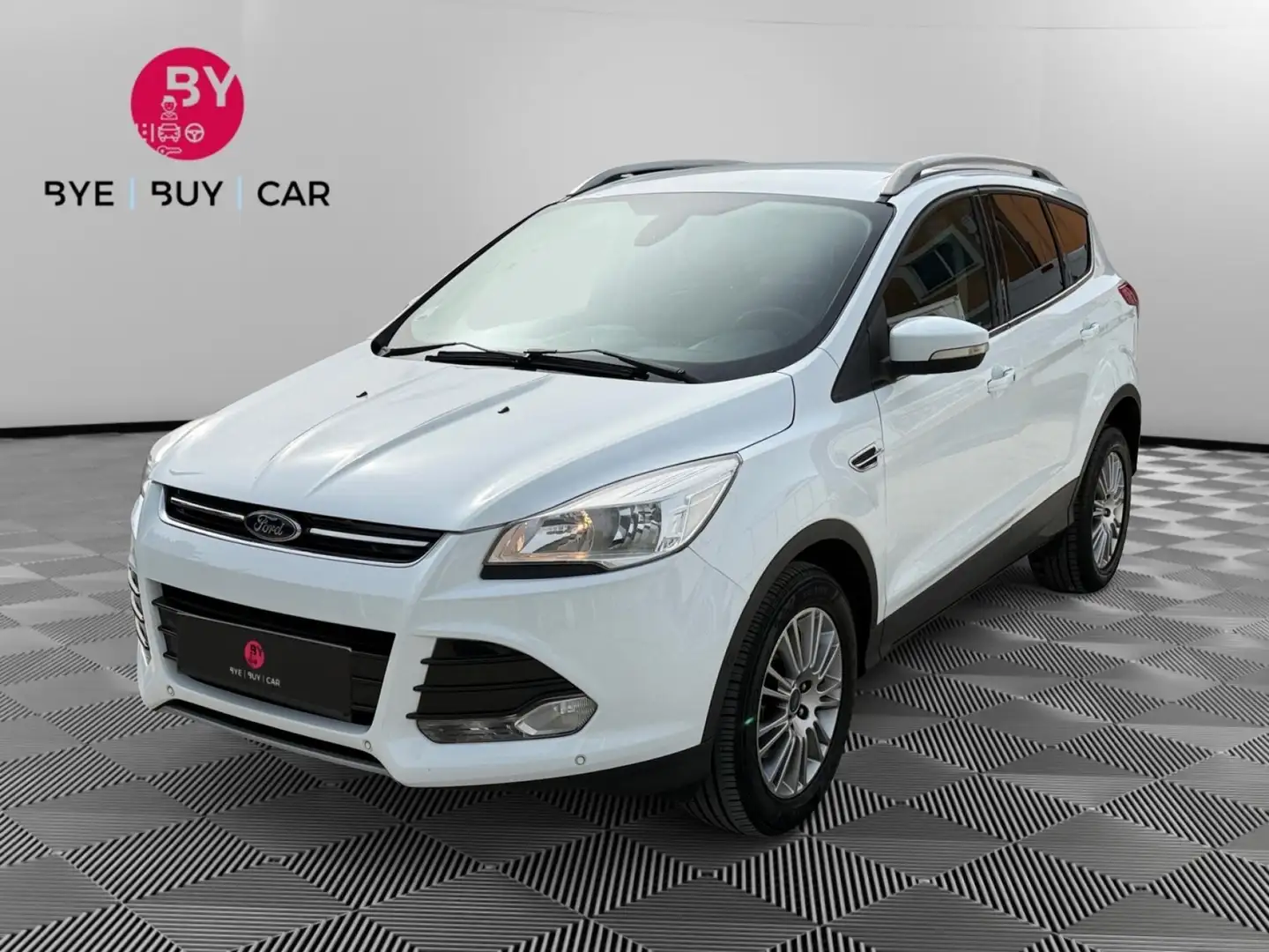 Ford Kuga Titanium - 2.0 TDCi - 140 4x2 - Camera/Attelage/Distribution OK Weiß - 1