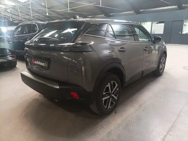 Peugeot 2008 view 5