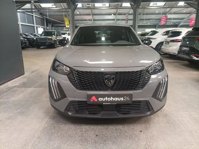 Peugeot 2008 view 2