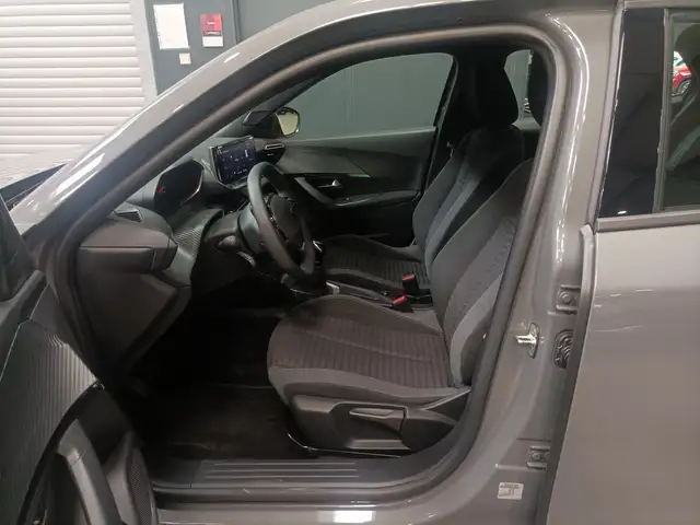 Peugeot 2008 view 8