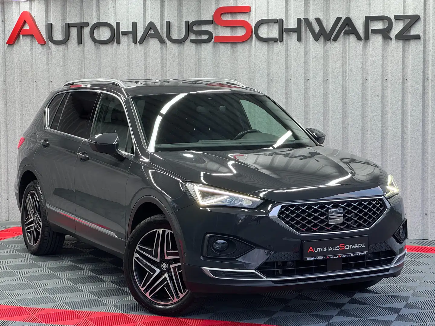 SEAT Tarraco Xcellence 4Drive Grau - 1