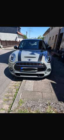 Imagine MINI Cooper S Aut. 60 Years Chili