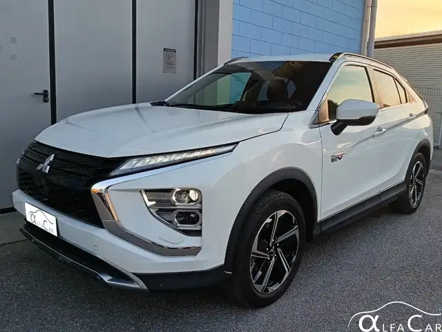 Mitsubishi Eclipse Cross 2.4 MIVEC 4WD PHEV Instyle SDA