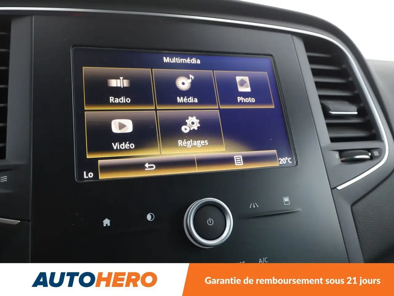 Renault Megane Berline — photo 22